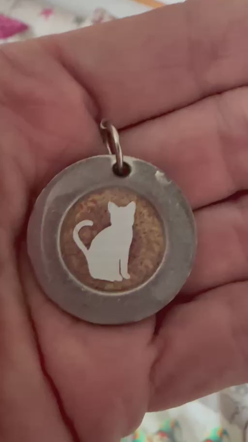 Katzenanhänger holografisch – Lovely Washer Schmuck mit Farbwechsel-Effekt